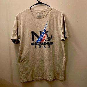 Nautica T-shirt (M) 90% Cotton and 10% Polyester.